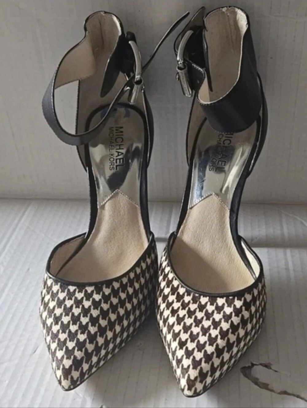Michael Kors Houndstooth Brinkley Stiletto Size 7 1/2